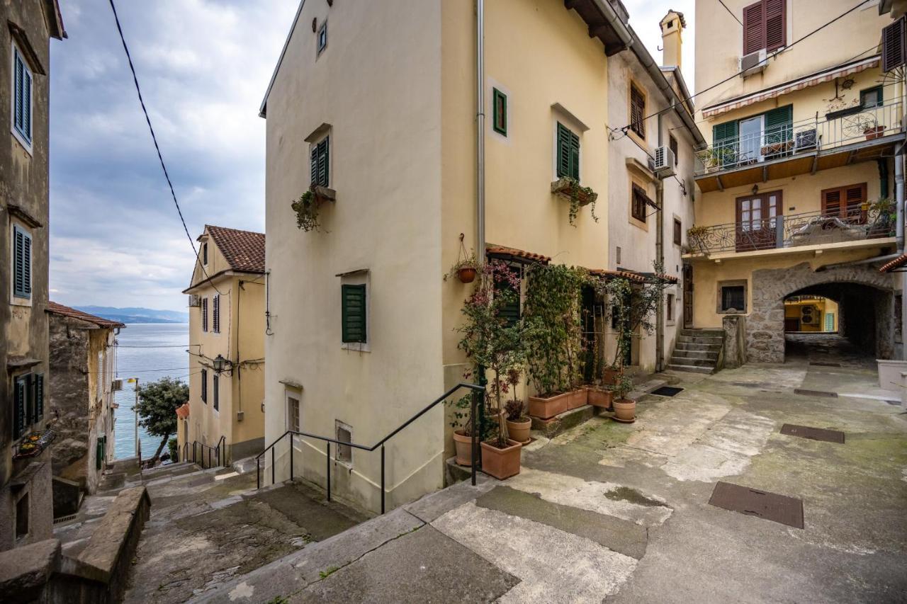Studio Apartment Kos**** Opatija Exterior photo